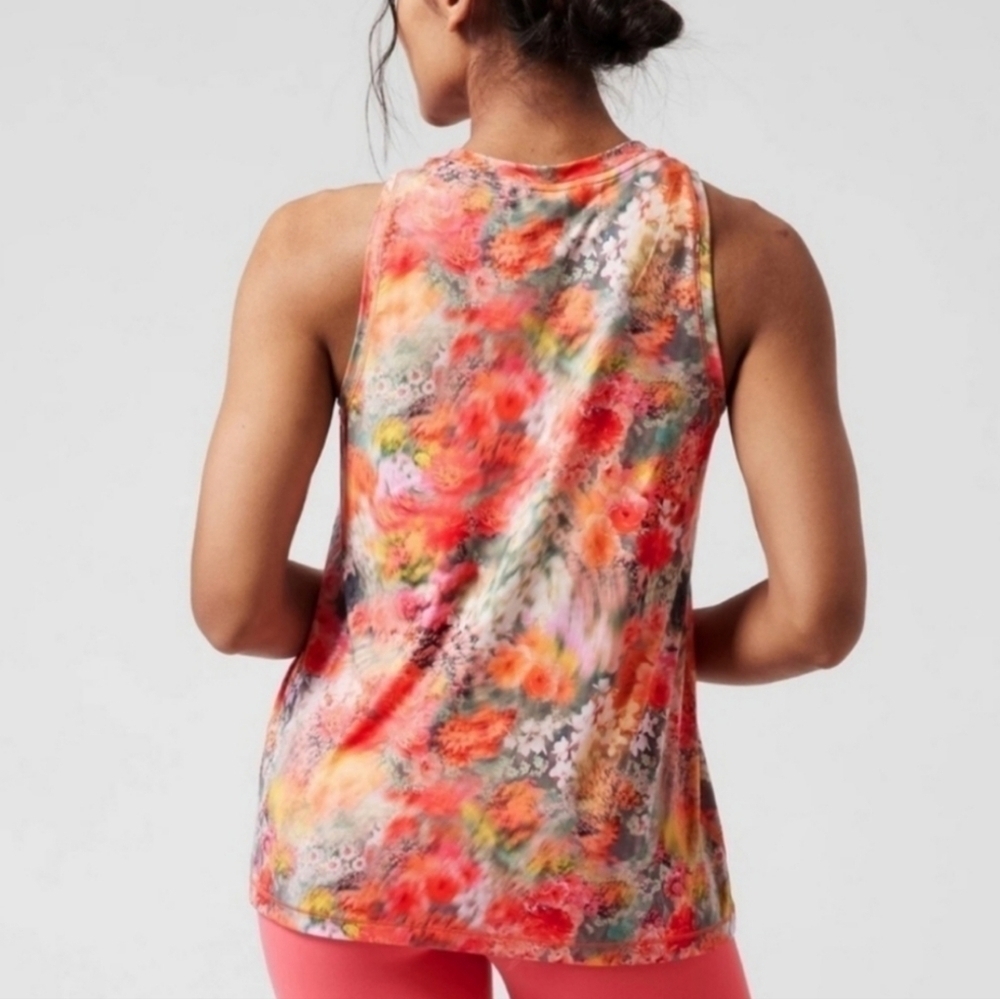 Athleta Renewed Bloom Spring Pink Yoga Refined Zephyr Tank Top M NWT